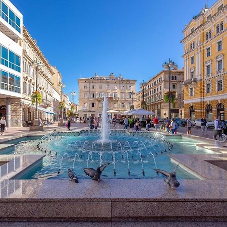 Adria Square Studios Rijeka Eksteriør billede