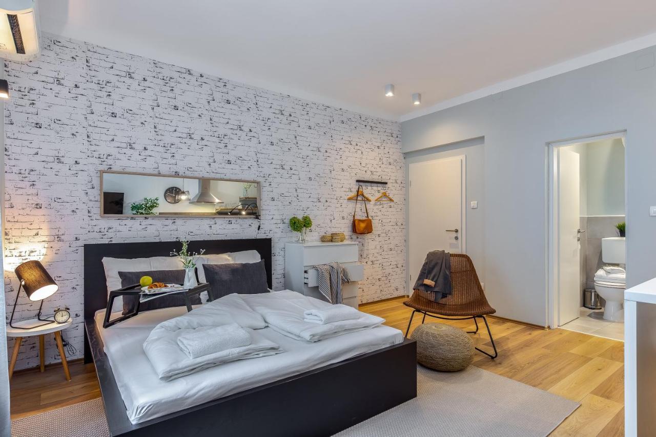 Adria Square Studios Rijeka Eksteriør billede