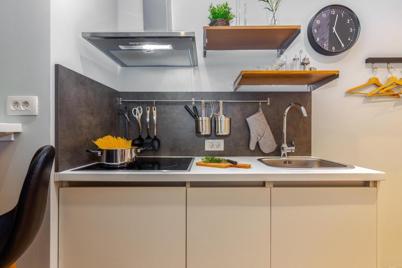 Adria Square Studios Rijeka Eksteriør billede