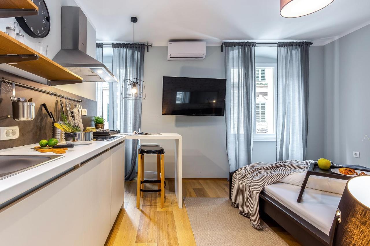 Adria Square Studios Rijeka Eksteriør billede