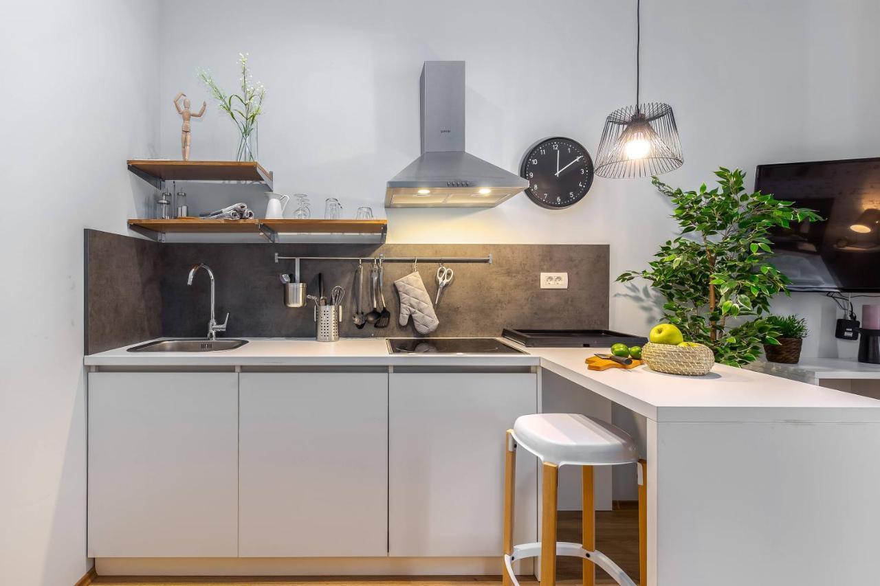 Adria Square Studios Rijeka Eksteriør billede