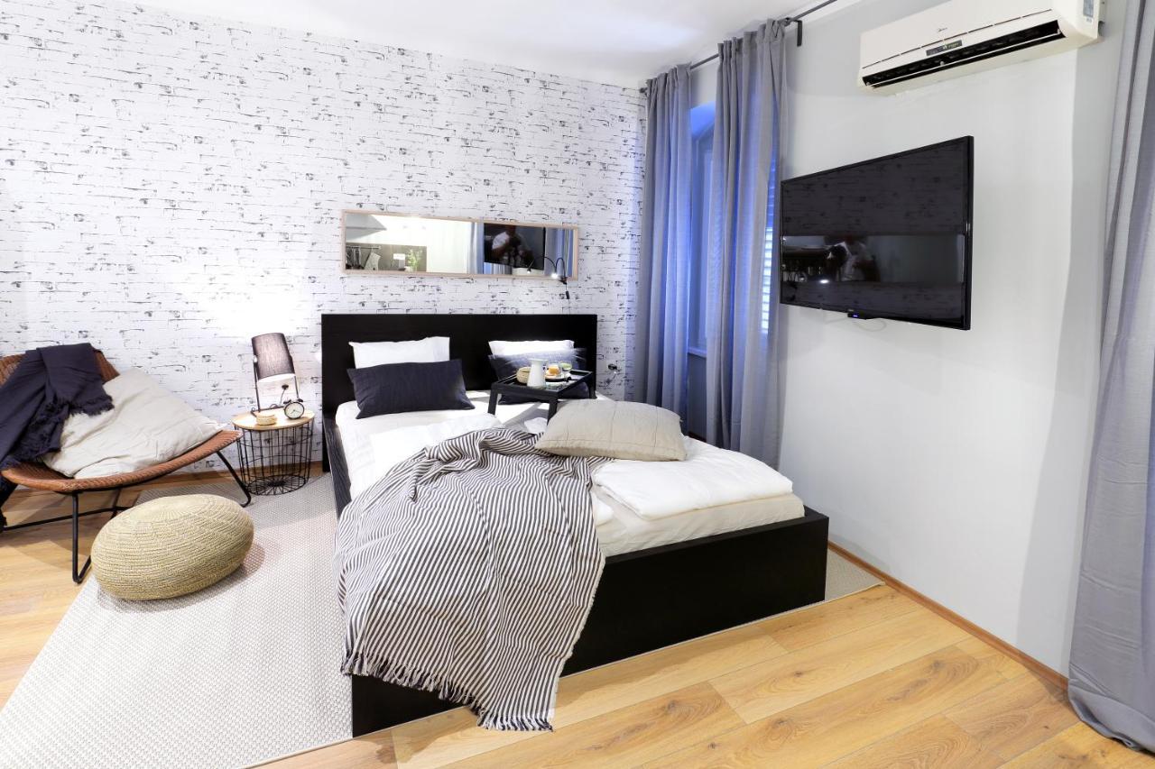 Adria Square Studios Rijeka Eksteriør billede